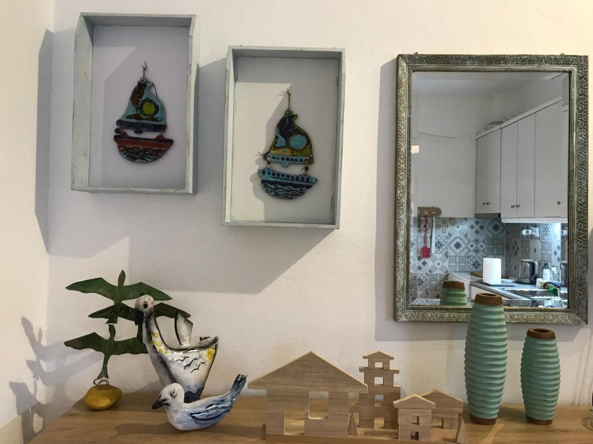 Grey Theros Apartments Paralia Dionysiou Luaran gambar