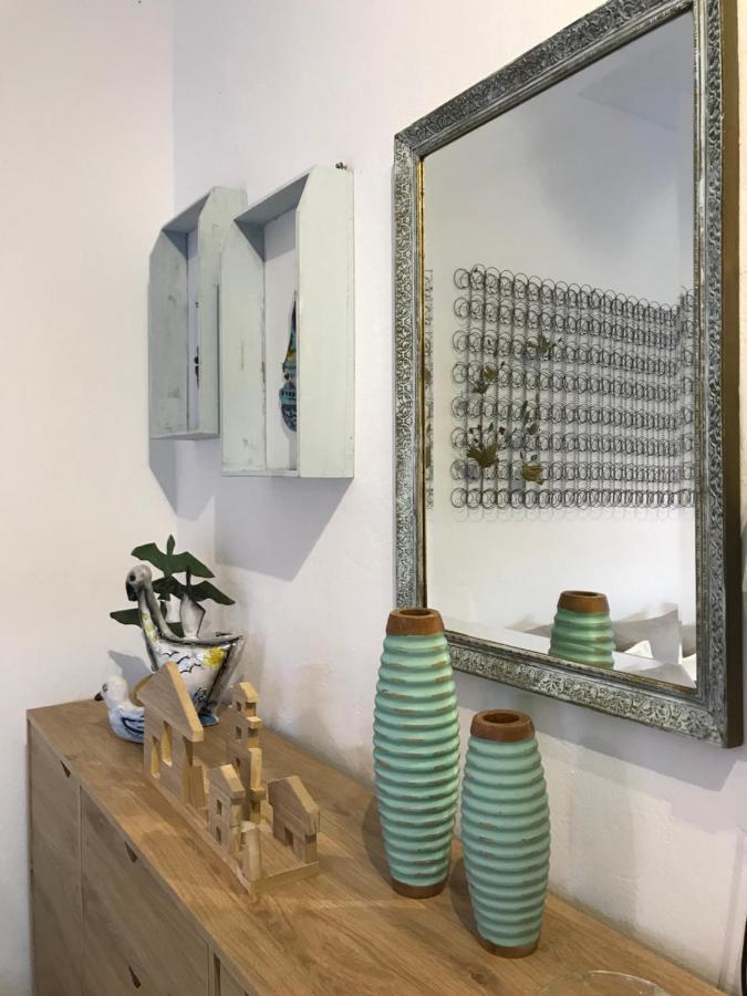 Grey Theros Apartments Paralia Dionysiou Luaran gambar